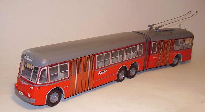 Skala 1:43:  SS  trolleybus F4 (Alfa Romeo)