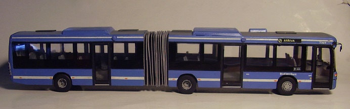 Skala 1:50:  SL  Scania Omnilink ledbuss, blå